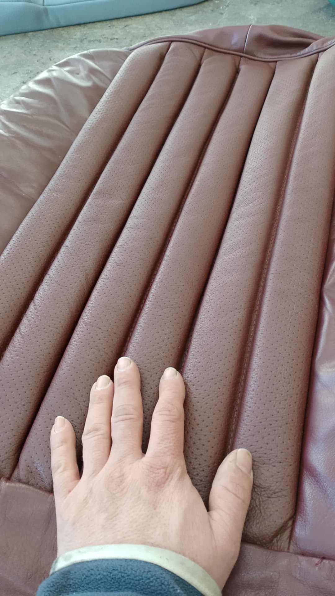 Servis Leather Perforation (Classic Mercedes Star)